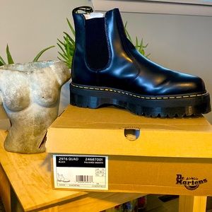 Dr. Martens Unisex Chelsea 2976 Quad